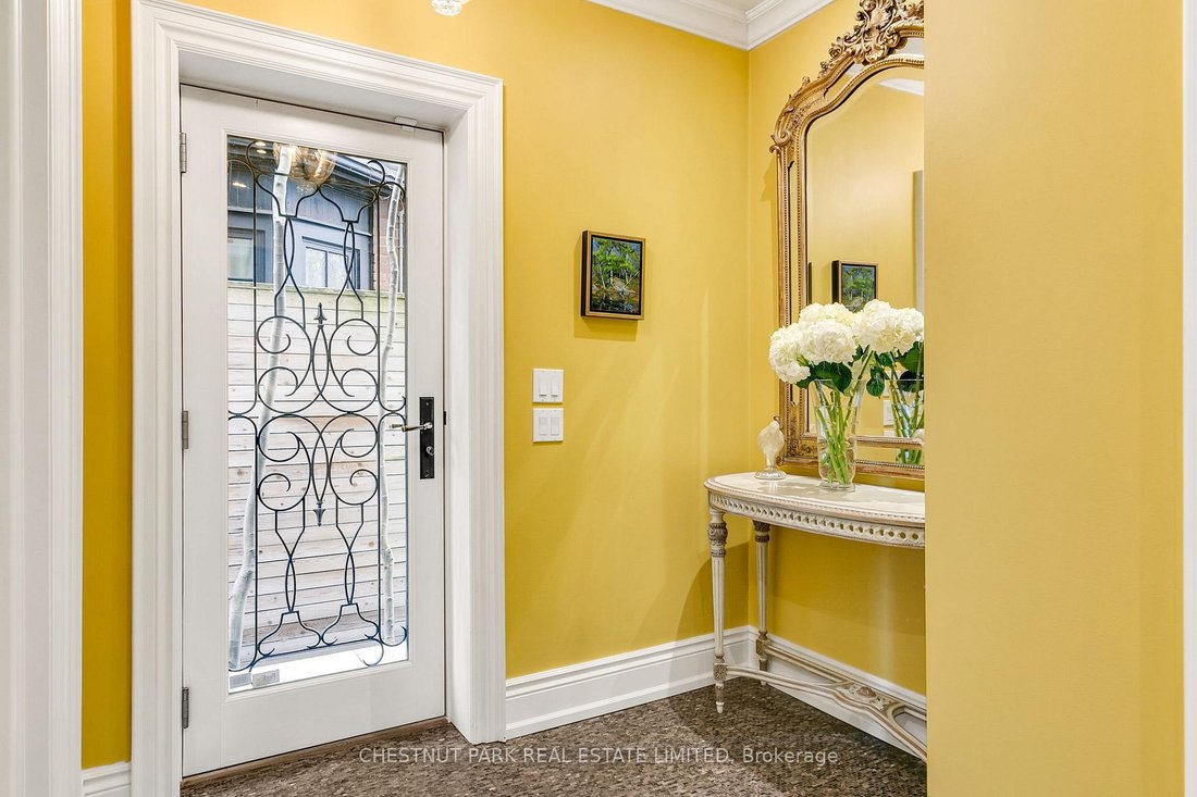 House in Toronto, Ontario, Canada 3 - 15527272