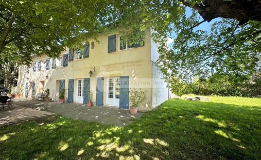 Landhaus in Arles, Provence-Alpes-Côte d'Azur, Frankreich 1