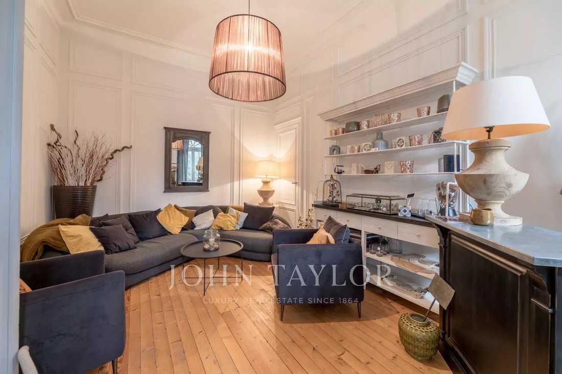House in Grand Parc-Chartrons-Paul Doumer, Bordeaux, France 5 - 15625263