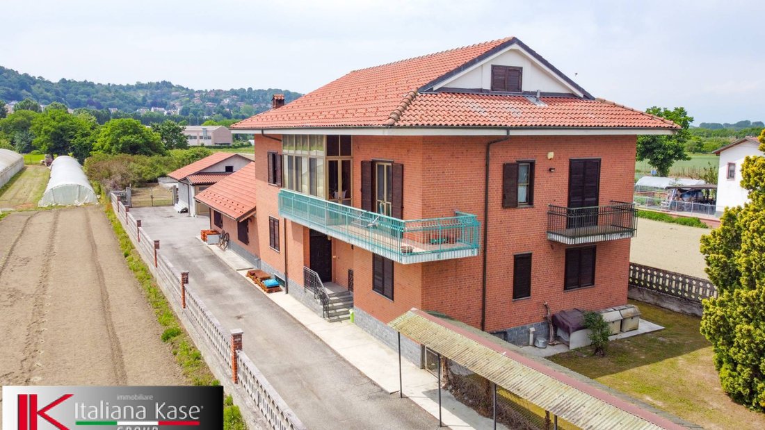 House in Castiglione Torinese, Piedmont, Italy 3 - 15625320