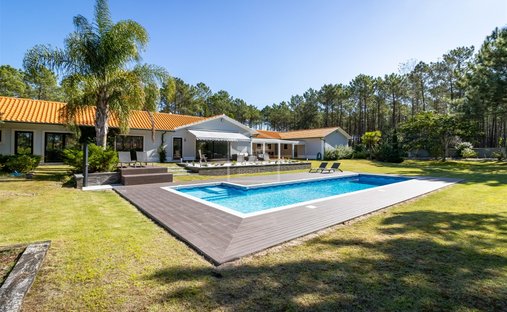 House in Pataias, Leiria District, Portugal 1