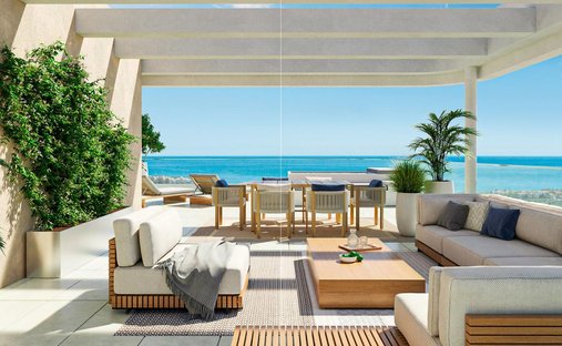 Penthouse in Buenas Noches, Estepona, Spain 1