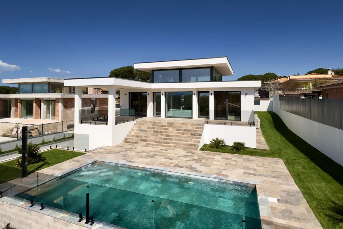 Villa in Vidreres, Catalonia, Spain 1 - 15624042