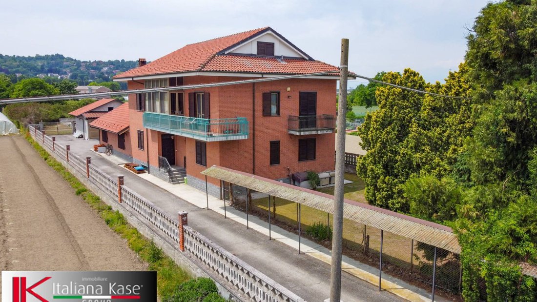 House in Castiglione Torinese, Piedmont, Italy 1 - 15625320