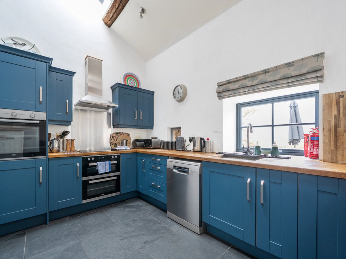 House in Hirnant, Pen-y-Bont-Fawr, Wales 3 - 15625267