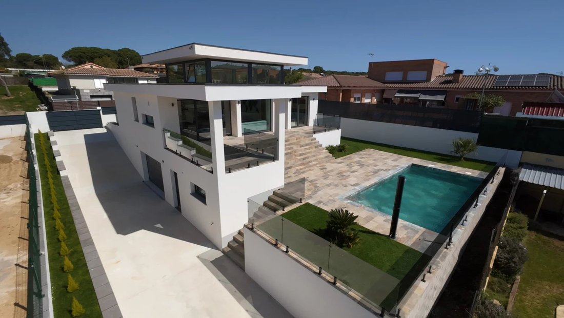 Villa in Vidreres, Catalonia, Spain 2 - 15624042