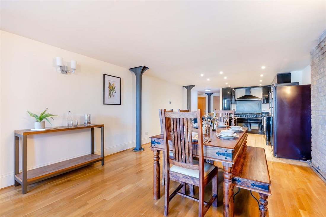 Apartment in London, England, United Kingdom 5 - 15624916