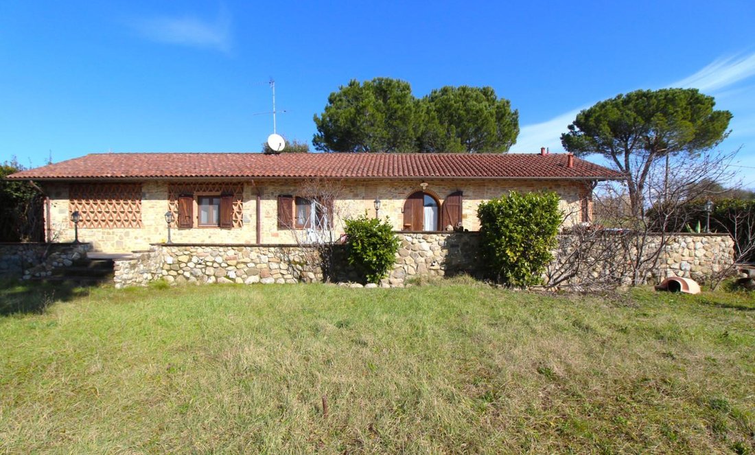 House in Poggibonsi, Tuscany, Italy 1 - 15624943