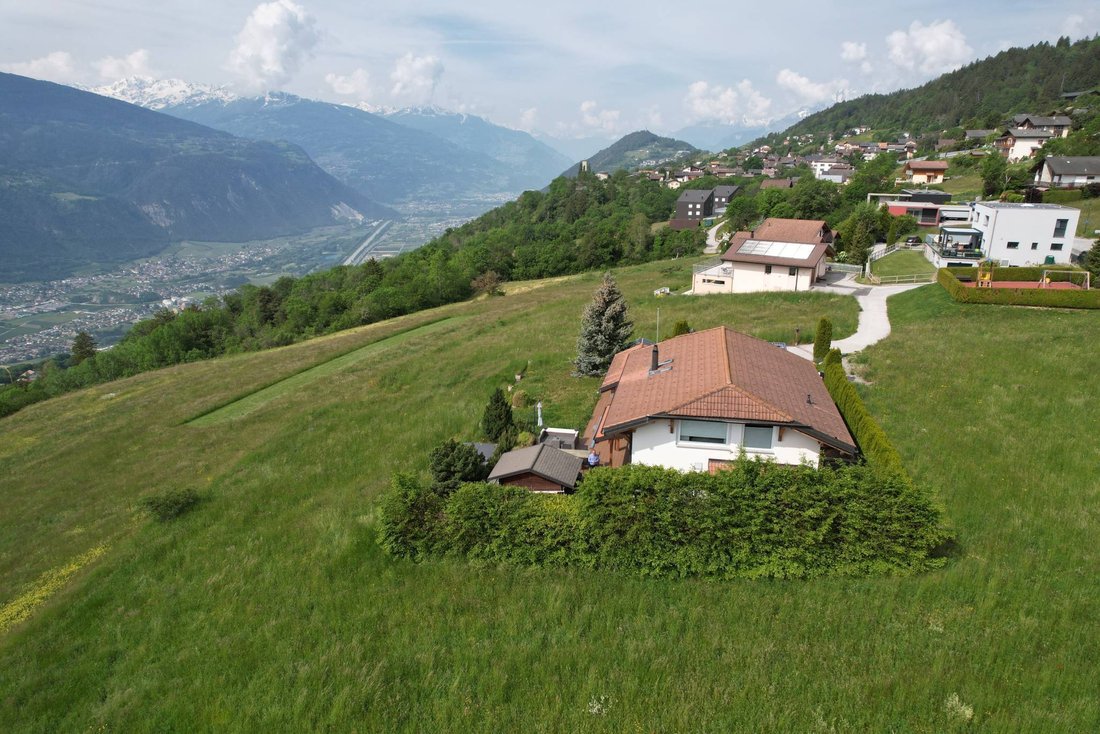 Villa in Crans-Montana, Valais, Switzerland 2 - 15626619