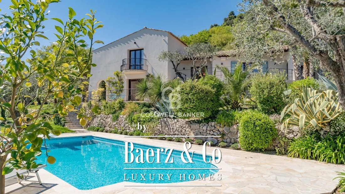 Villa in Saint-Paul-de-Vence, Provence-Alpes-Côte d'Azur, France 1 - 15625577