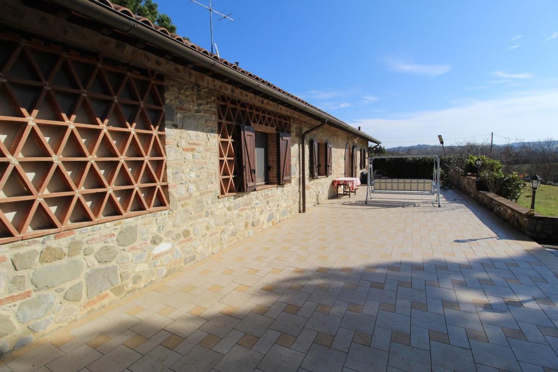 House in Poggibonsi, Tuscany, Italy 2 - 15624943