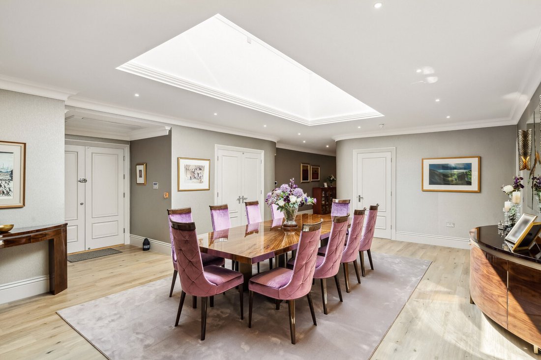 Apartment in South Ascot, England 5 - 15624910
