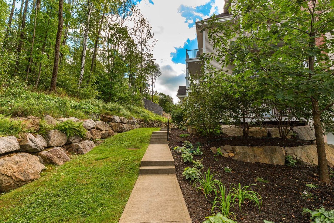 Condo in Bromont, Quebec, Canada 3 - 15176455