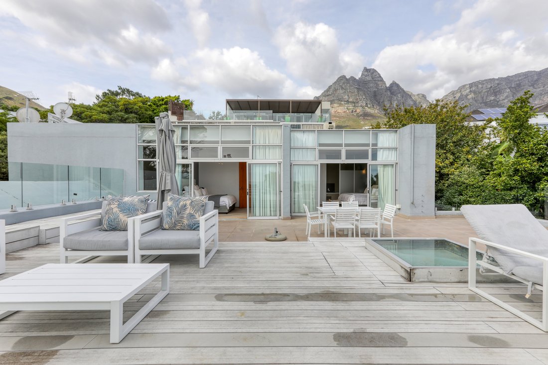 Apartment in Camps Bay, Cape Town, South Africa 4 - 15626708
