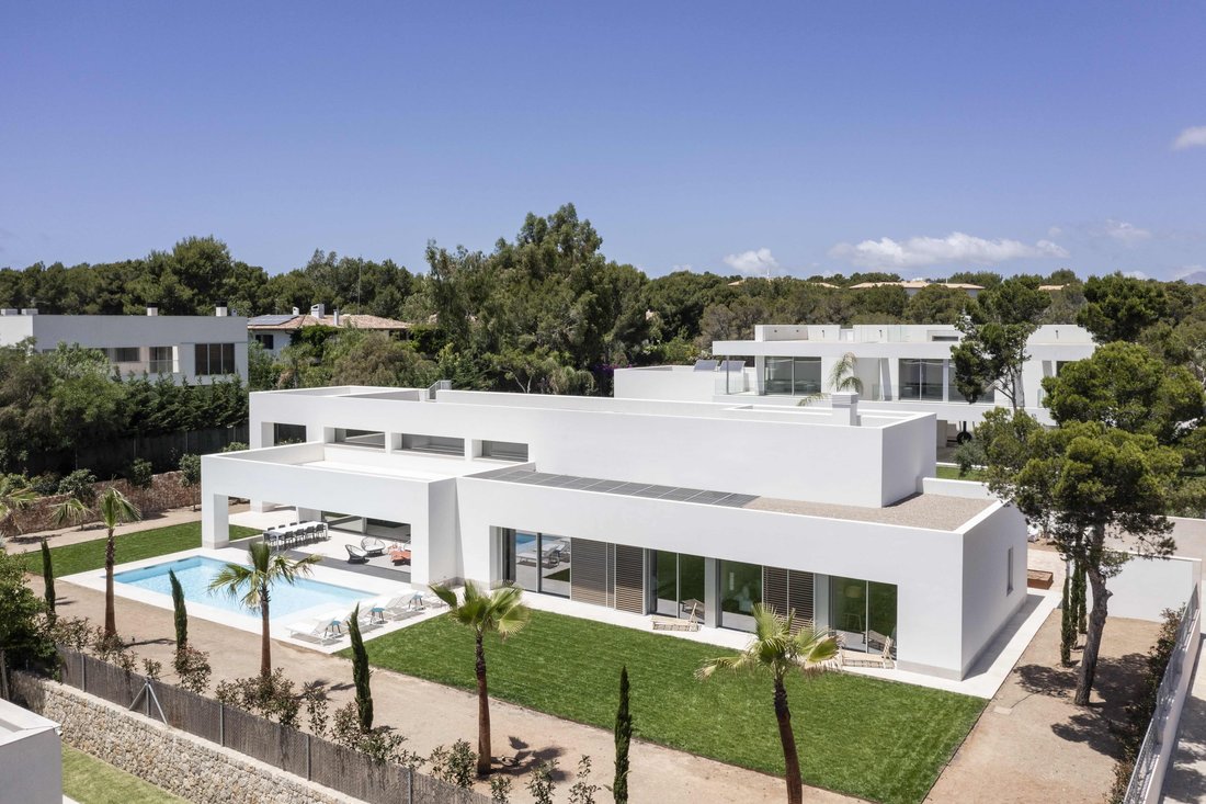 Villa in Sol de Mallorca, Calvia, Balearic Islands 1 - 15623932