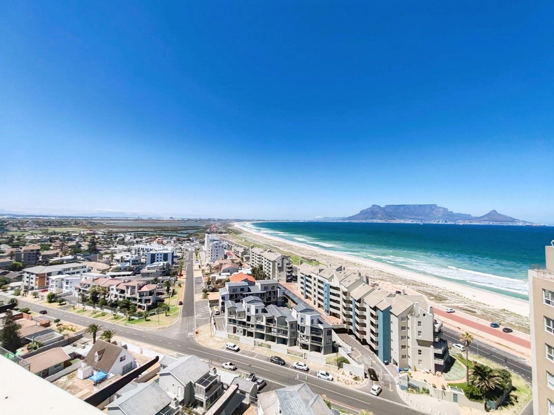 Apartment in Big Bay, Cape Town, Western Cape 4 - 15624787