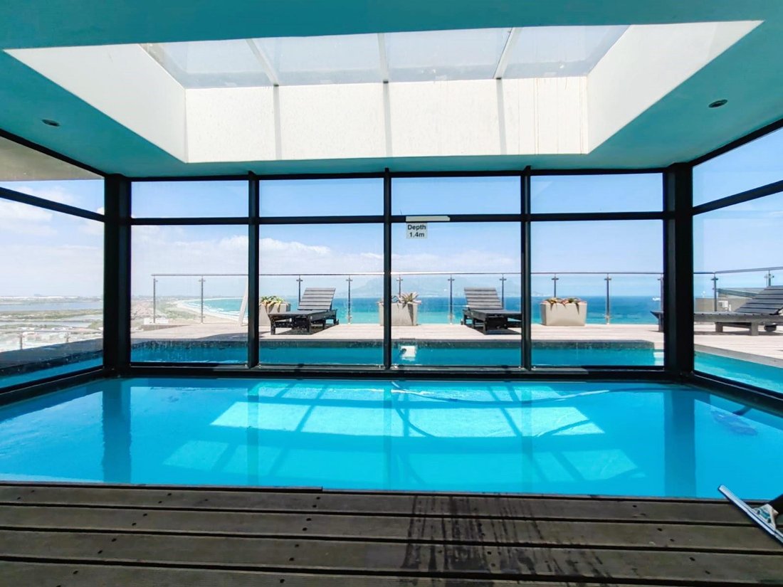Apartment in Big Bay, Cape Town, Western Cape 2 - 15624787