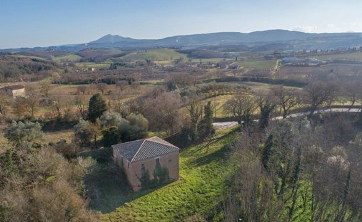Country House in Montepulciano, Tuscany, Italy 1