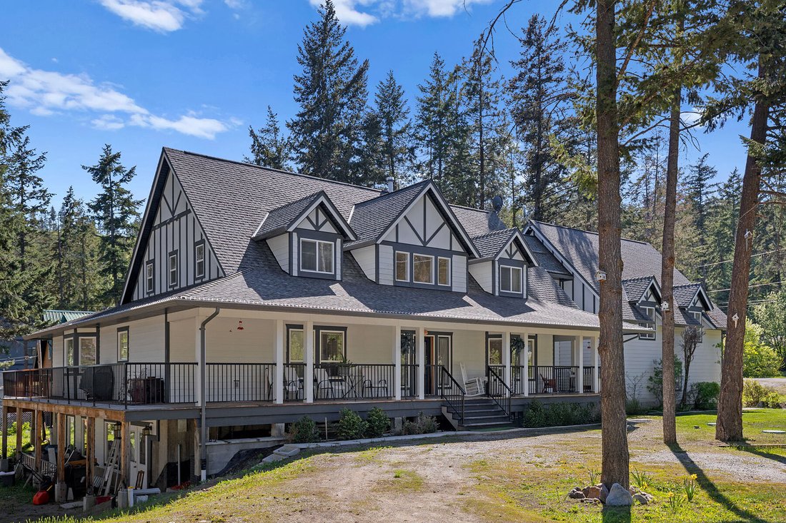 House in Kelowna, British Columbia, Canada 1 - 15619771