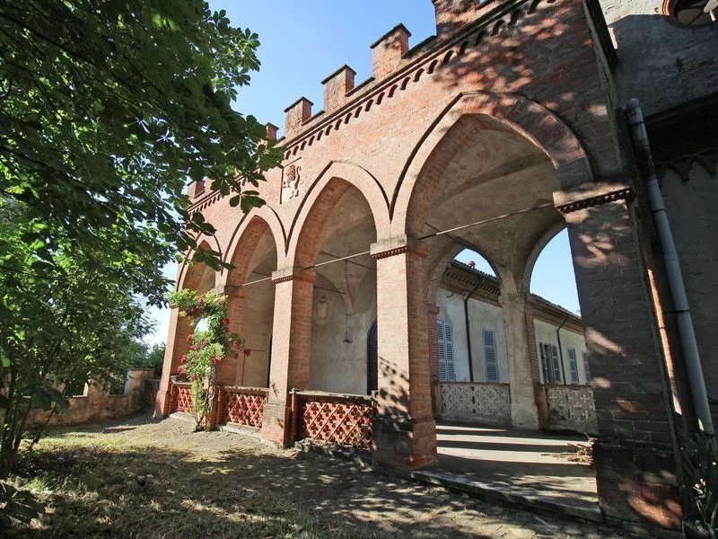 Castle in Incisa Scapaccino, Piedmont, Italy 1 - 15623824