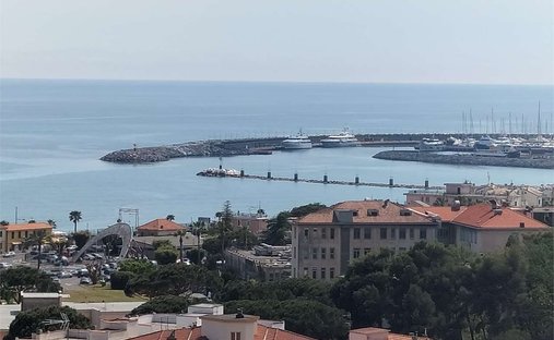 Villa in Station - Hospital, Pietra Ligure, Liguria 1