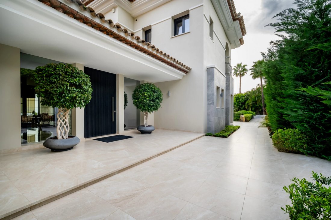 Villa in Sierra Blanca, Marbella, Spain 4 - 15626928