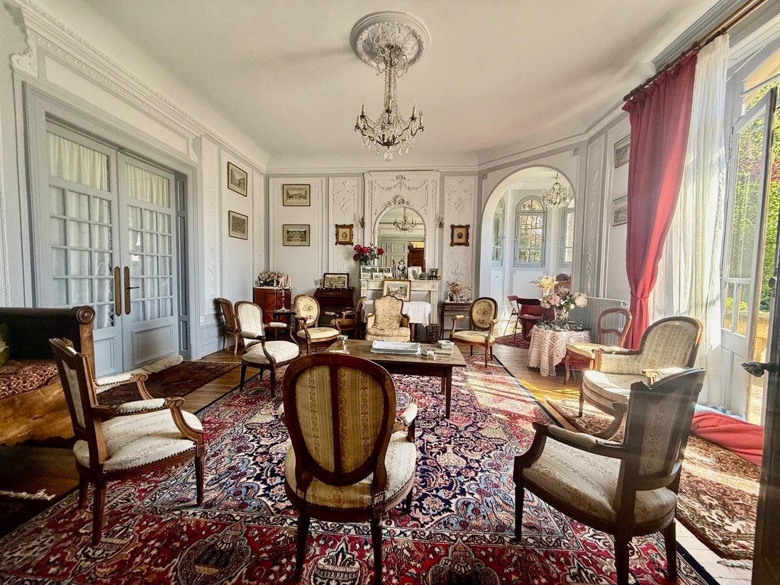 Château Monthenault: A Whisper of Elegance in the Hauts-de-France