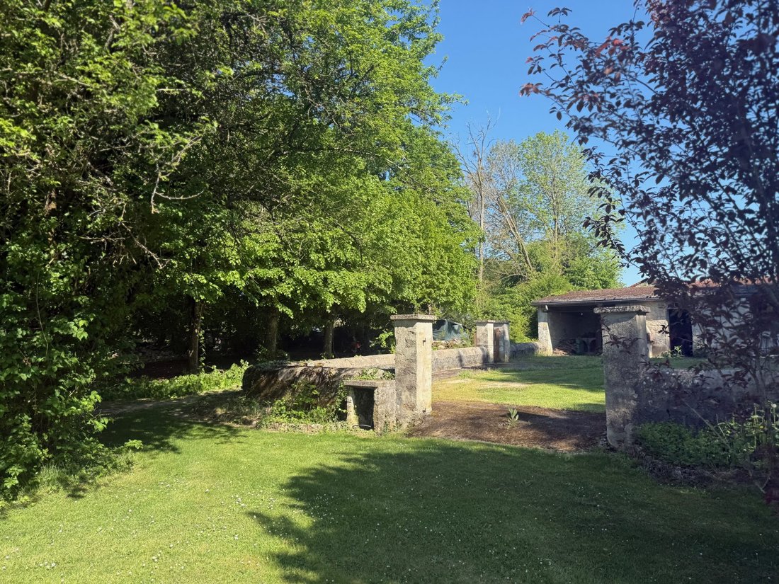 Château Monthenault: A Whisper of Elegance in the Hauts-de-France
