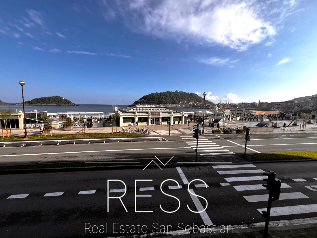 Apartment in Mendebaldea, Donostia-San Sebastian, Spain 1 - 15540032