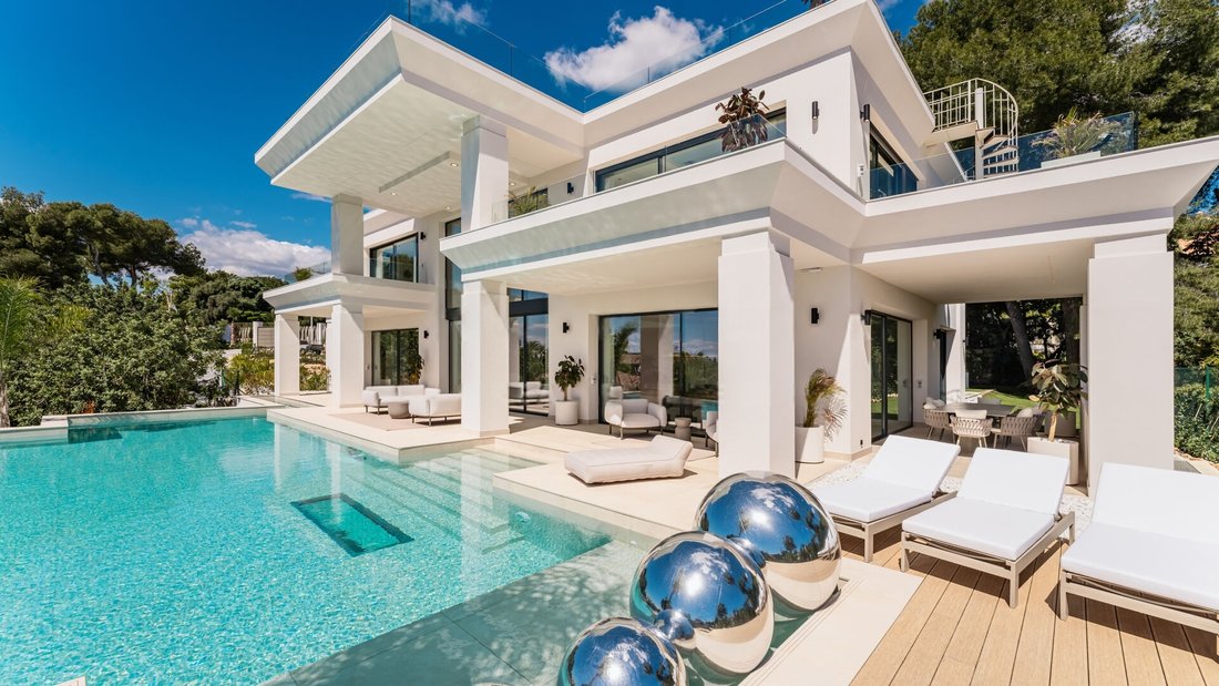 Villa in Sierra Blanca, Marbella, Spain 2 - 15473624