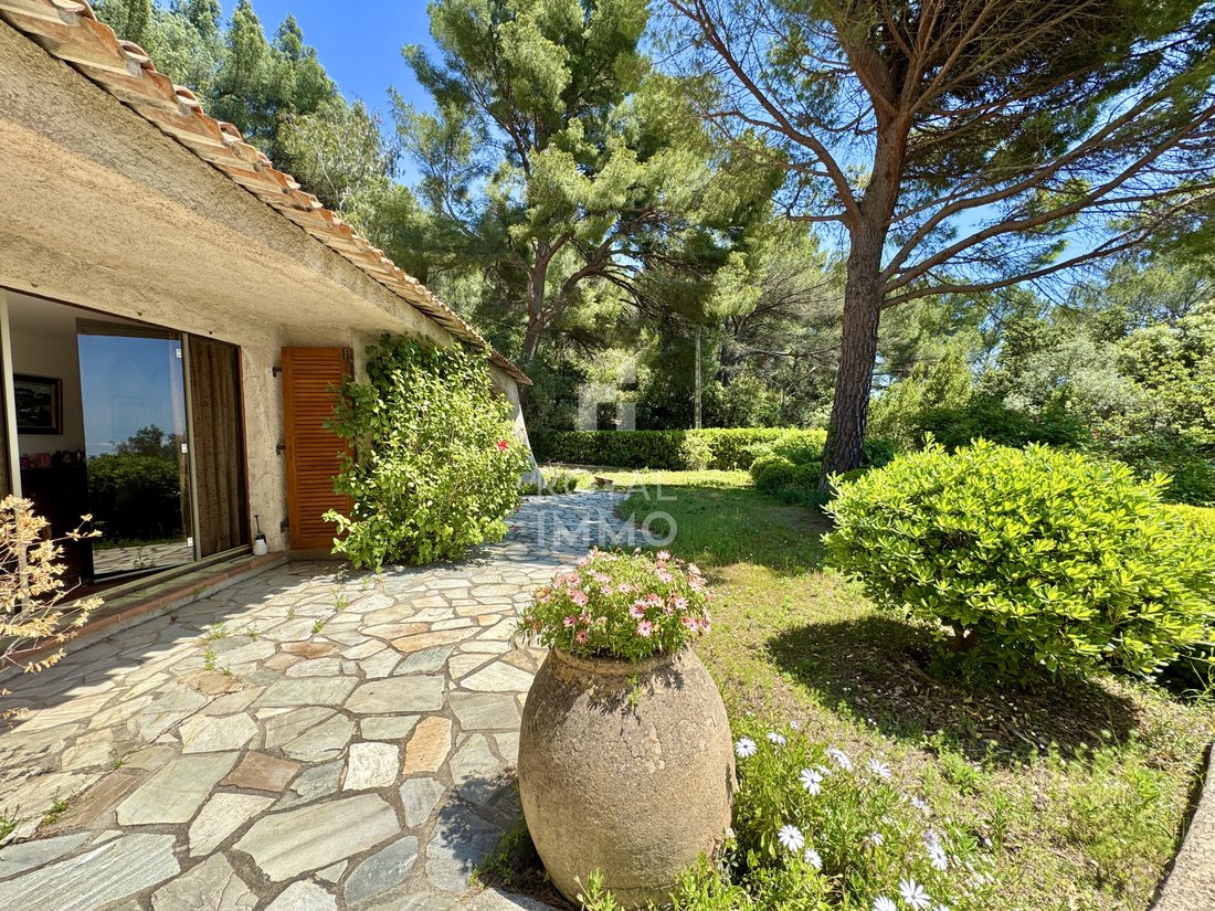 House in Valette Nord, La Valette-du-Var, France 2 - 15628207