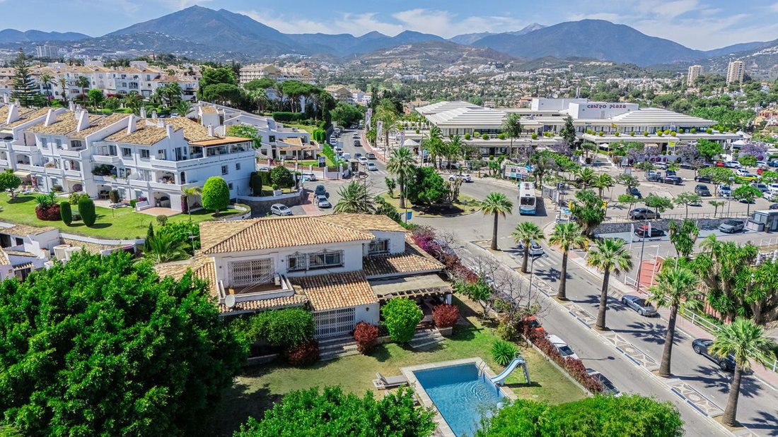 House in Puerto Banus, Marbella, Spain 1 - 15628462