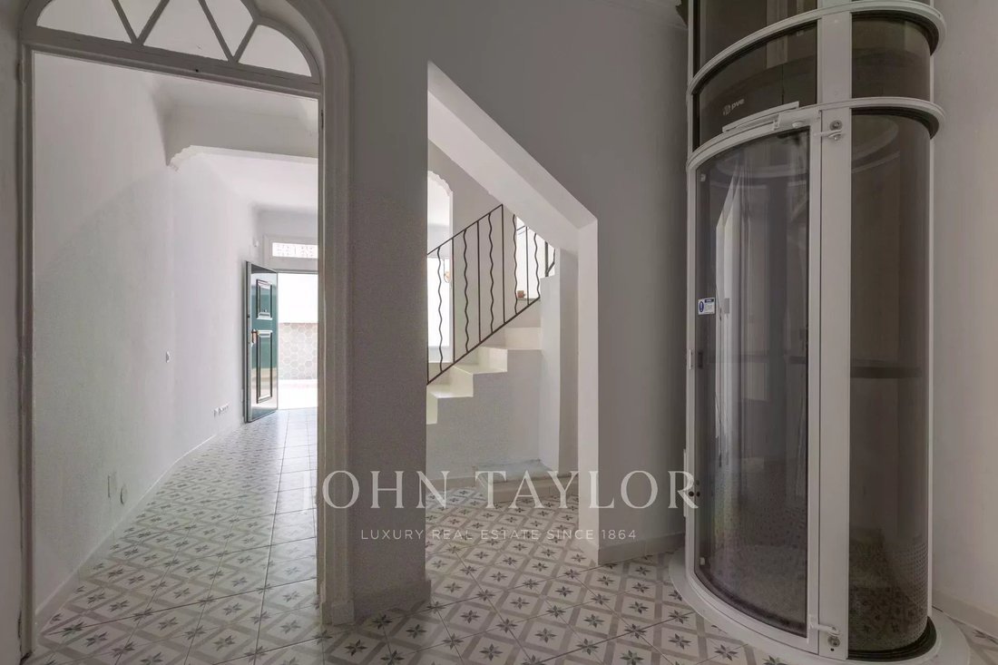 Townhouse in Maó / Mahón, Balearic Islands, Spain 2 - 13979370