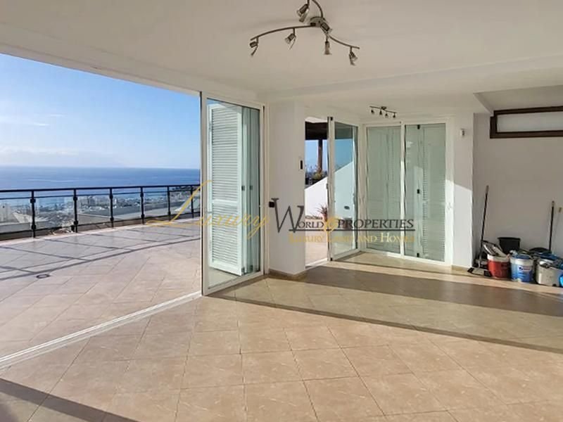 Villa in Costa Adeje, Adeje, Canary Islands 4 - 15590444
