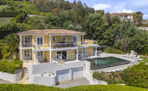 Villa in Les Termes, Mandelieu-la-Napoule, France 1