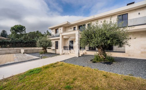Villa in Saint Sebastian of the kings, Community of Madrid, Spain 1