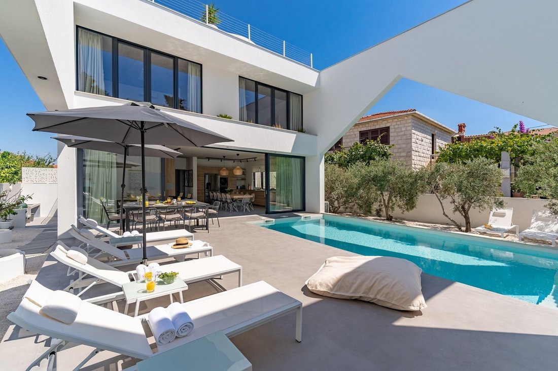 House in Supetar, Split-Dalmatia County, Croatia 1 - 15628828