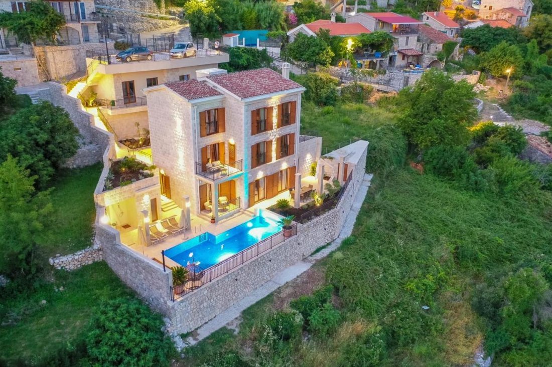 Villa in Lapčići, Budva Municipality, Montenegro 2 - 15629085