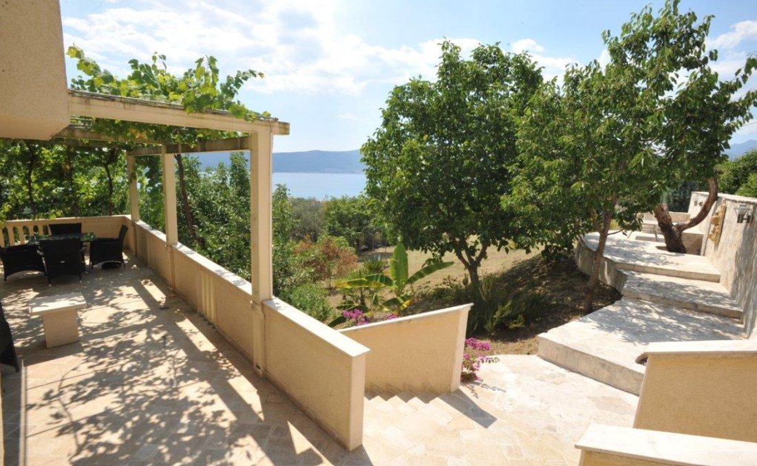 Villa in Tivat, Tivat Municipality, Montenegro 3 - 15629143