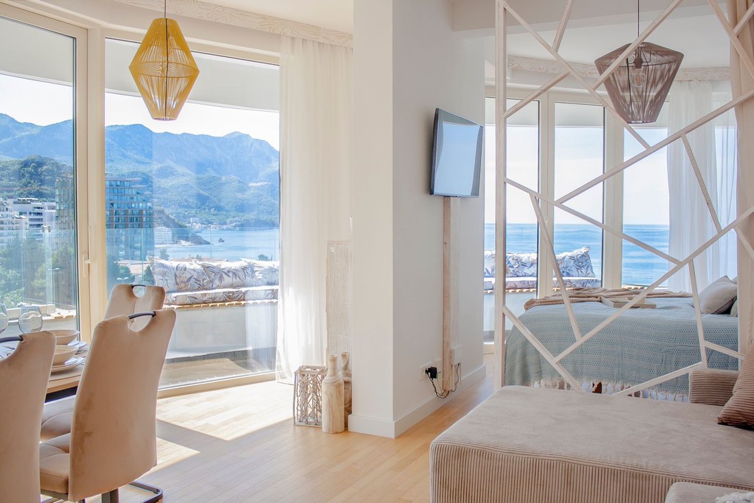 Apartment in Bečići, Budva Municipality, Montenegro 1 - 15629139