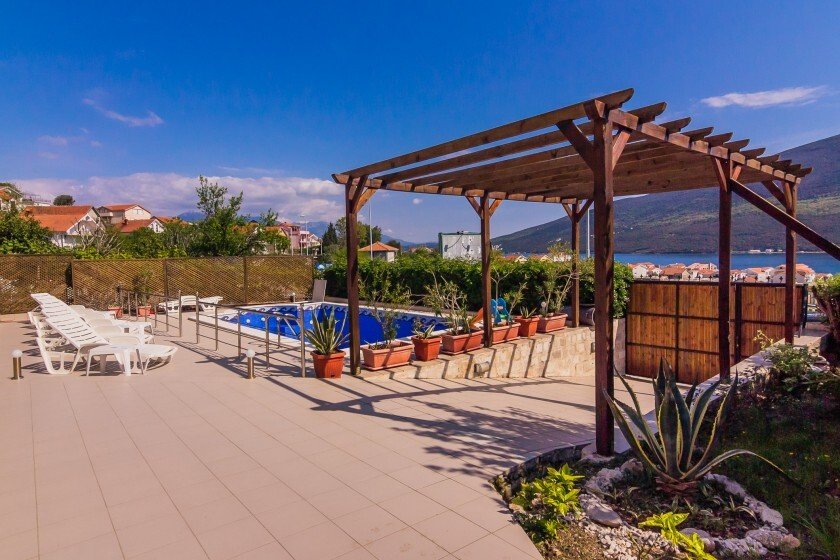 Villa in Đenovići, Herceg Novi Municipality, Montenegro 1 - 15629245
