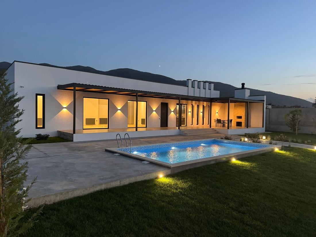 Villa in Saguramo, Mtskheta-Mtianeti, Georgia 1 - 15629309