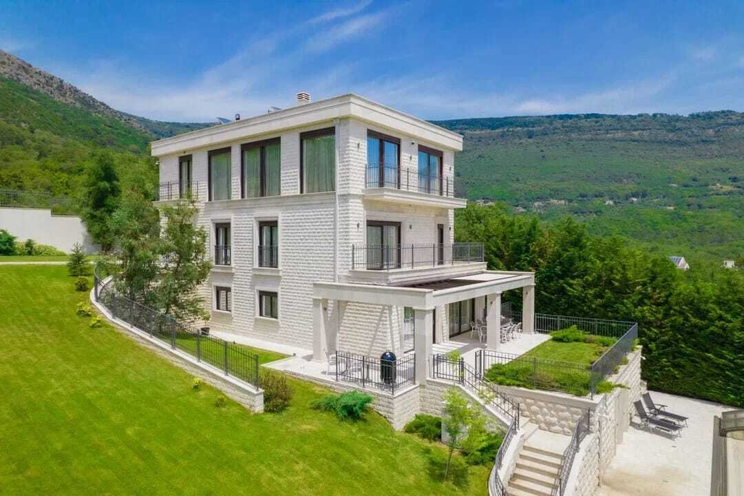 Villa in Mrčevac, Montenegro 4 - 15629074