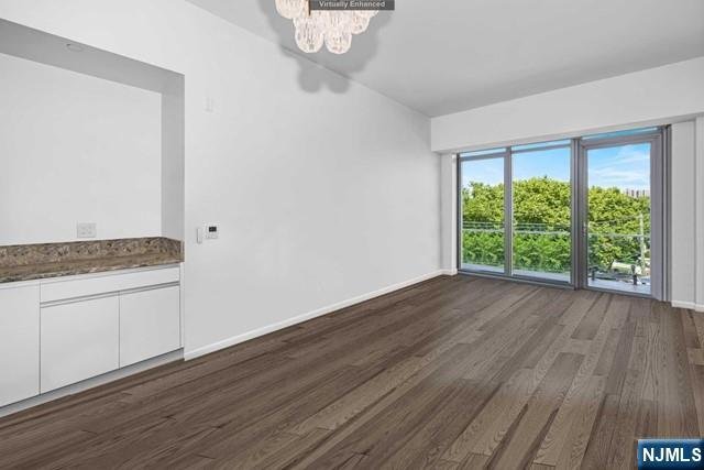 Condo in Cliffside Park, New Jersey, United States 4 - 15629093
