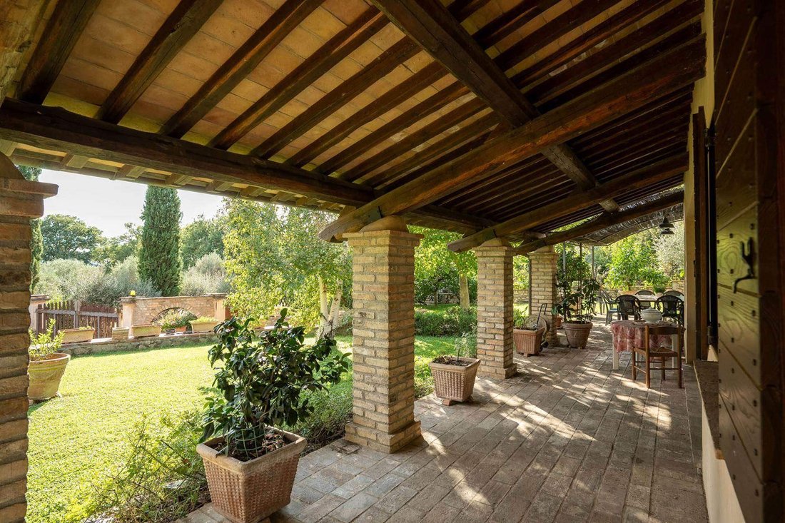 Passignano sul Trasimeno, Umbria, Italy 5 - 15630919