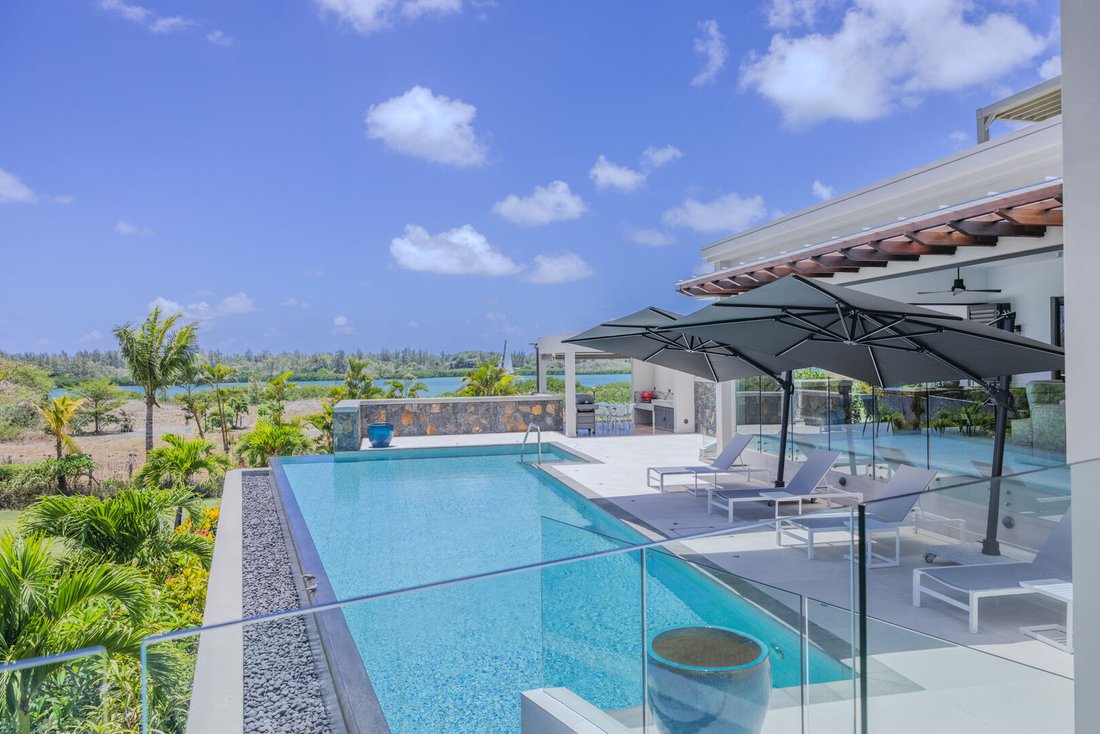 Villa in Beau Champ, Flacq District, Mauritius 1 - 15635266