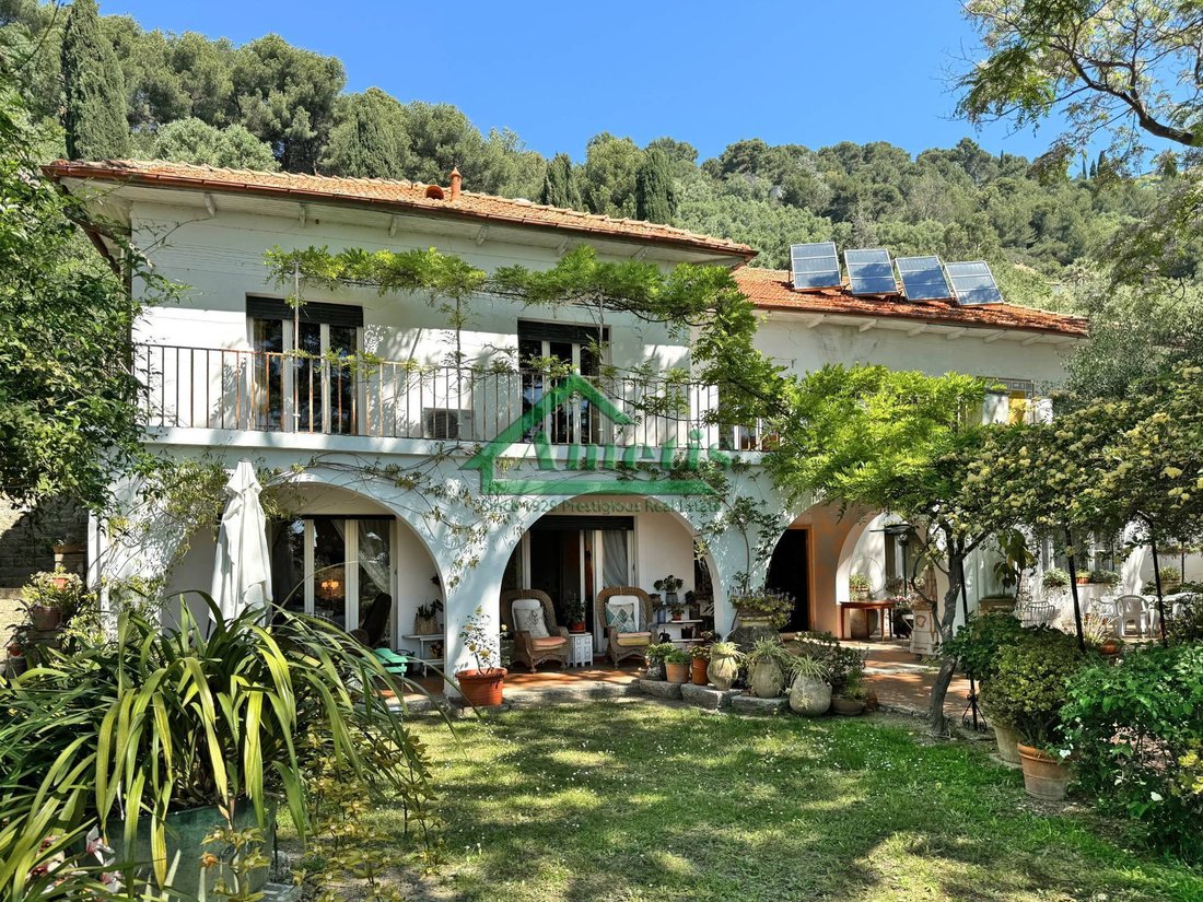 Villa in Oneglia, Imperia, Liguria 1 - 15631636