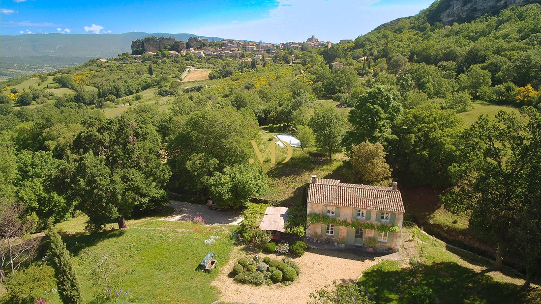 Le Moulin des Rêves: An 18th-Century Waterfall Retreat in Provence’s Wild Heart