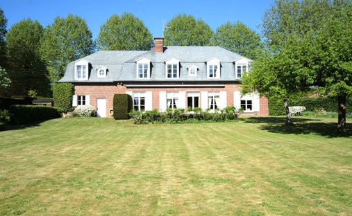 House in Croix, Hauts-de-France, France 1