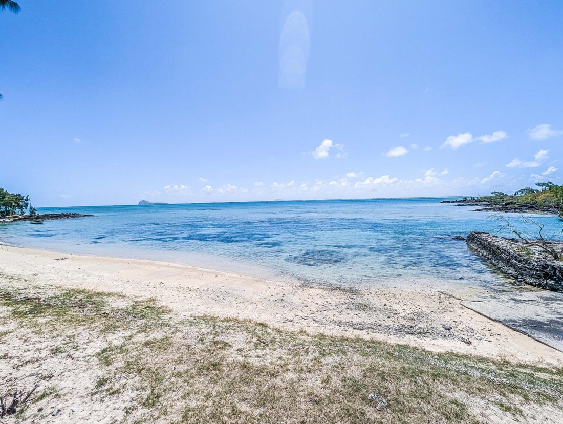 Apartment in Grand Gaube, Rivière du Rempart District, Mauritius 1 - 15635467